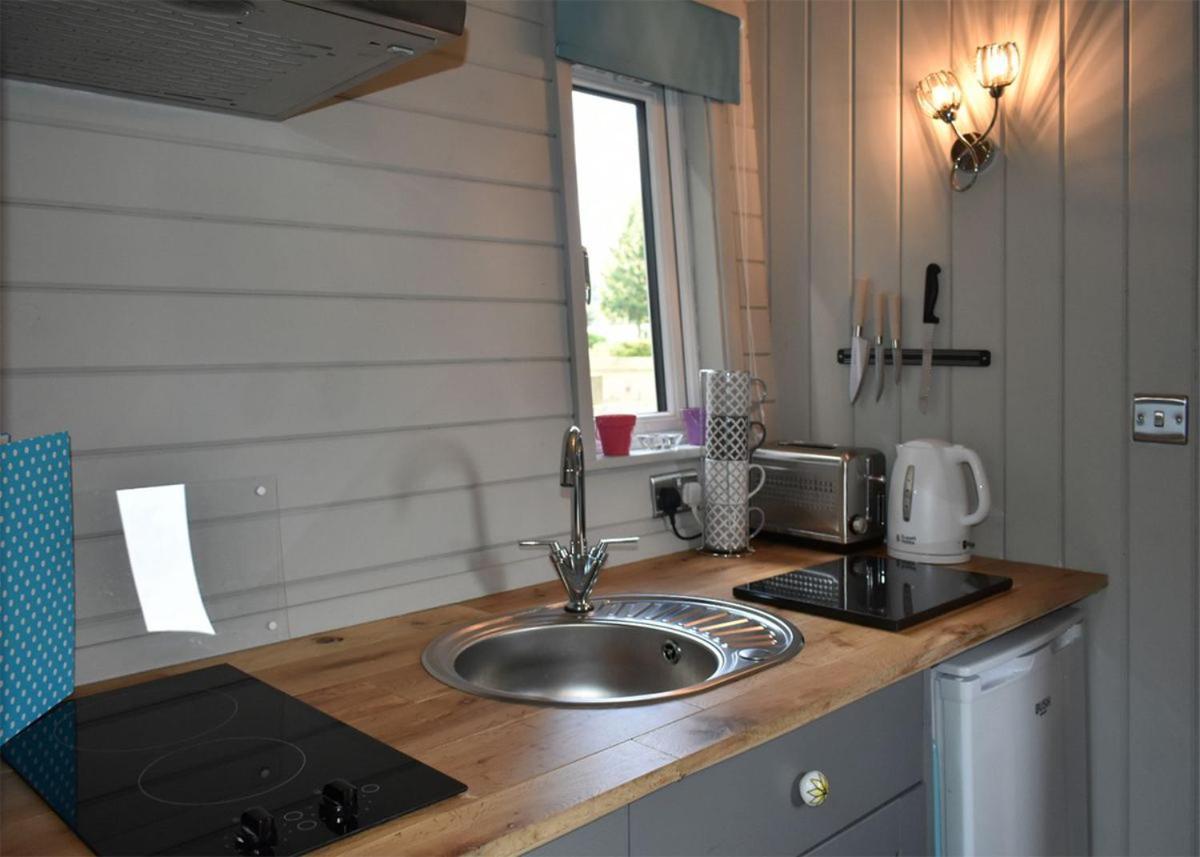 Riverview Lodges And Glamping Welshpool Kültér fotó